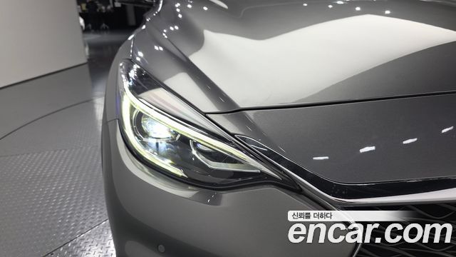 Infiniti QX30 2.0 Essential AWD 2019 — фото 22