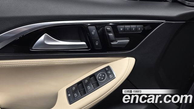 Infiniti QX30 2.0 Essential AWD 2019 — фото 30