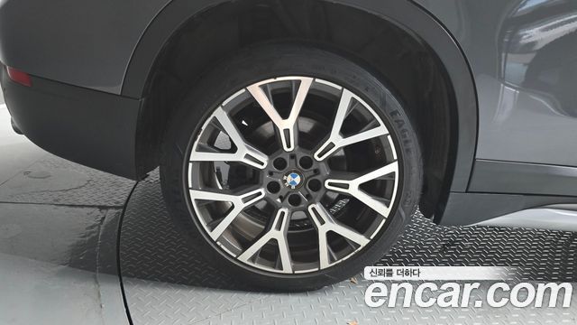 BMW X1 (F48) xDrive 20i xLine 2022 — фото 5