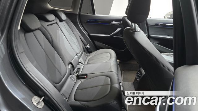 BMW X1 (F48) xDrive 20i xLine 2022 — фото 11