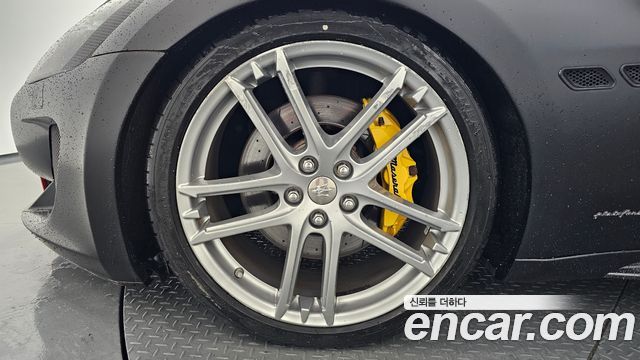 Maserati Gran Turismo 4.7 Sport 1st 2016 — фото 5