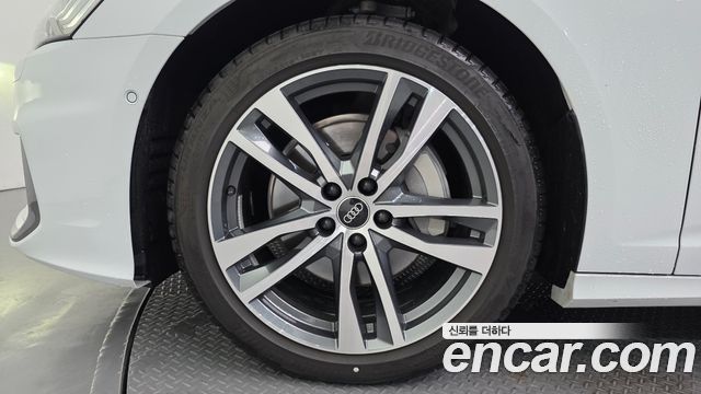 Audi A6 (C8) 45 TFSI Quattro Premium 2023 — фото 5
