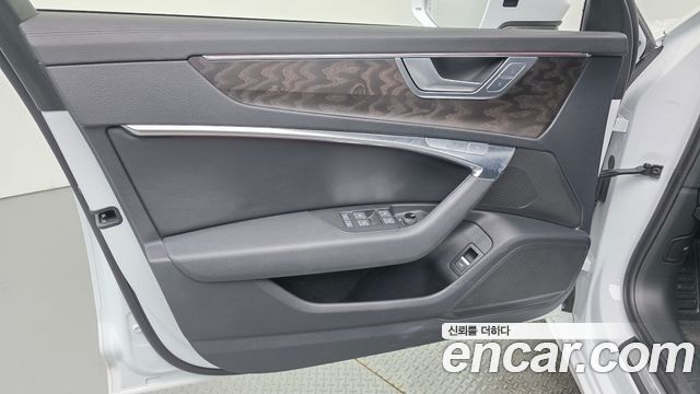 Audi A6 (C8) 45 TFSI Quattro Premium 2023 — фото 24