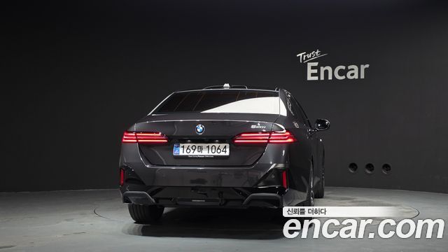 BMW 5 Series (G60) 520i M Sport 2025 — фото 4