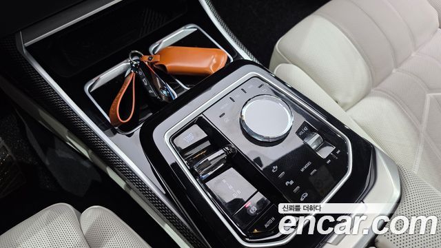 BMW i7 (G70) M70 xDrive M Performance 2025 — фото 9