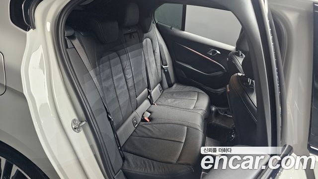 BMW 1 Series (F40) 120i M Sports 2022 — фото 11