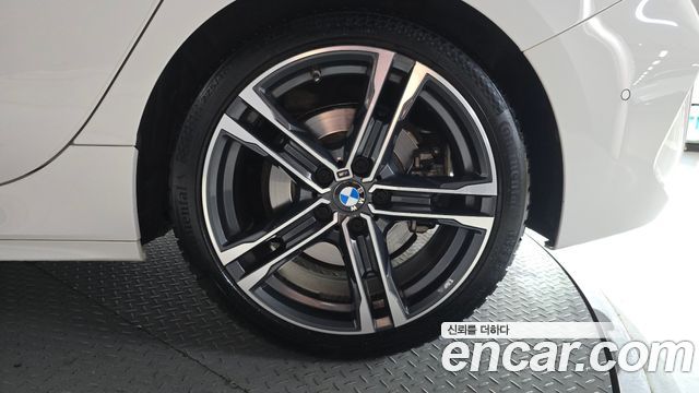 BMW 1 Series (F40) 120i M Sports 2022 — фото 21