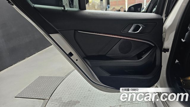 BMW 1 Series (F40) 120i M Sports 2022 — фото 25