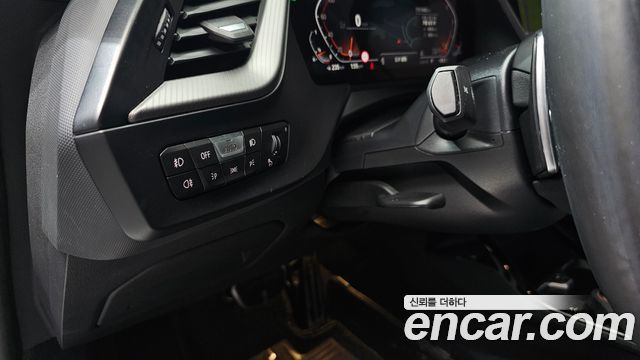 BMW 1 Series (F40) 120i M Sports 2022 — фото 27