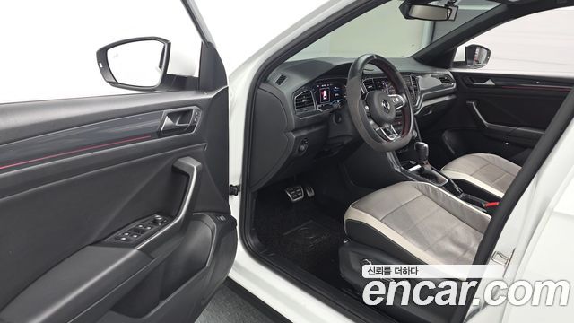Volkswagen T-Roc 2.0 TDI Prestige 2021 — фото 10