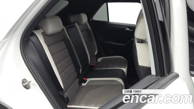 Volkswagen T-Roc 2.0 TDI Prestige 2021 — фото 11