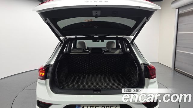 Volkswagen T-Roc 2.0 TDI Prestige 2021 — фото 20