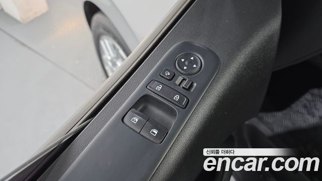 Hyundai Staria 4WD Tourer 9-Seater Modern 2022 — фото 13