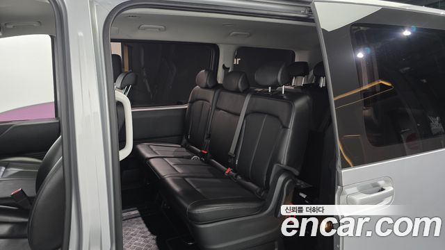 Hyundai Staria 4WD Tourer 9-Seater Modern 2022 — фото 26
