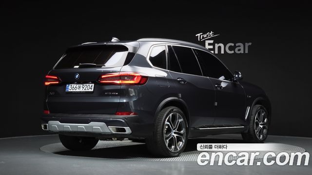 BMW X5 (G05) xDrive 45e xLine 2022 — фото 2