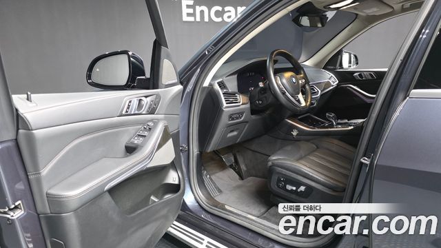 BMW X5 (G05) xDrive 45e xLine 2022 — фото 10