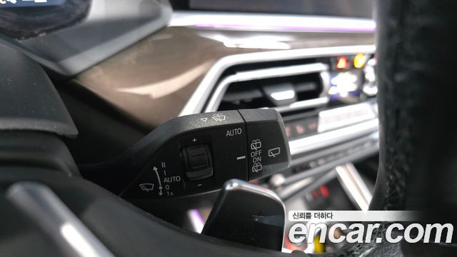 BMW X5 (G05) xDrive 45e xLine 2022 — фото 29
