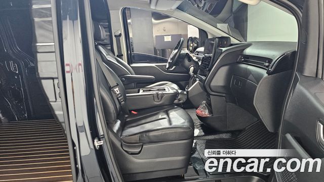 Hyundai Staria Cargo 3-Seater Modern 2023 — фото 11