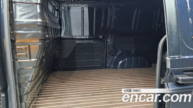 Hyundai Staria Cargo 3-Seater Modern 2023 — фото 27