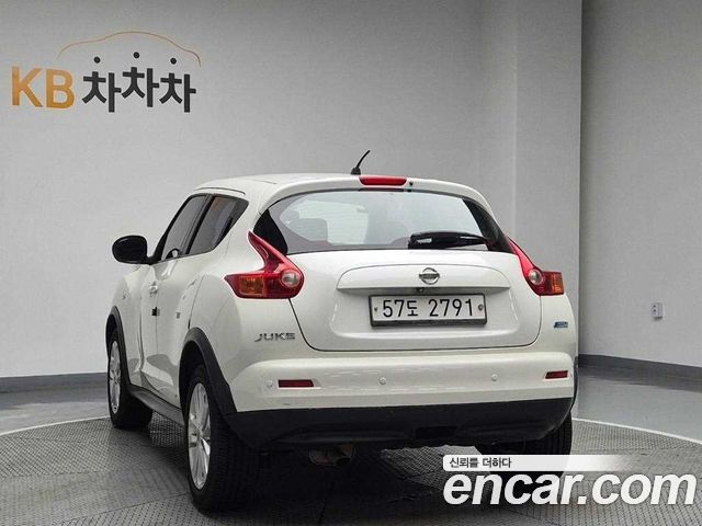 Nissan Juke 1.6 SV F15 2014 — фото 2