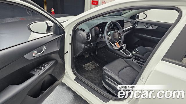 Kia K3 (II) 1.6 Prestige 2022 — фото 10
