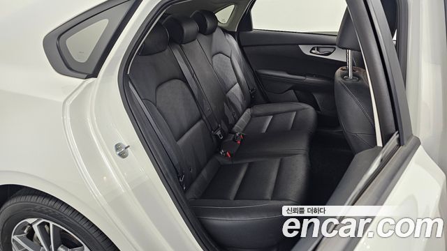 Kia K3 (II) 1.6 Prestige 2022 — фото 11