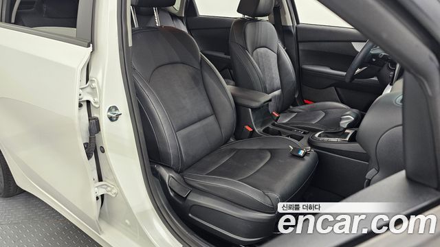 Kia K3 (II) 1.6 Prestige 2022 — фото 12