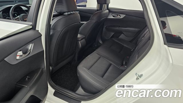 Kia K3 (II) 1.6 Prestige 2022 — фото 26