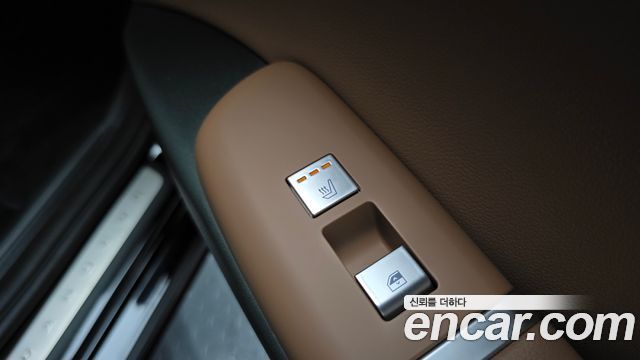 Hyundai Grandeur (GN7) 2,5 Gasoline 2WD Premium 2026 — фото 23
