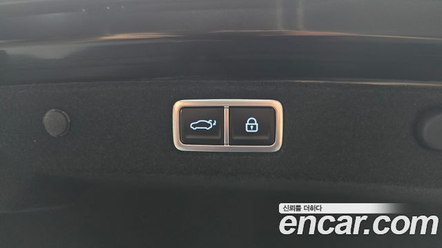 Hyundai Grandeur (GN7) 2,5 Gasoline 2WD Premium 2026 — фото 24