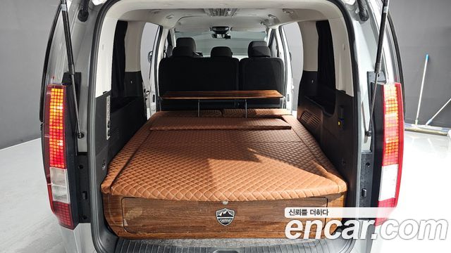Hyundai Staria 2WD Camping Car Special Vehicle 2022 — фото 20