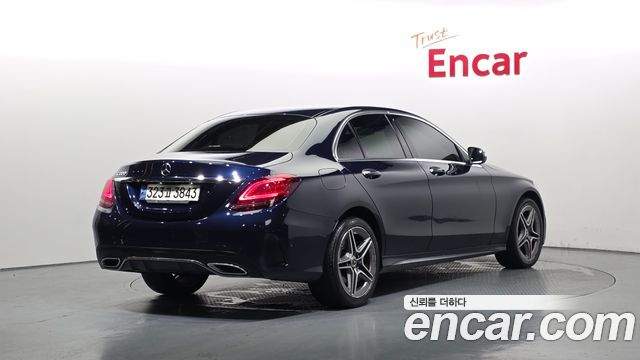 Mercedes-Benz C-Class (W205) C200 AMG Line 2021 — фото 2