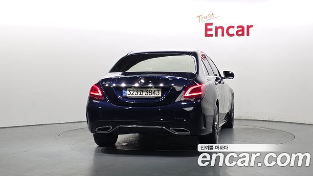 Mercedes-Benz C-Class (W205) C200 AMG Line 2021 — фото 4