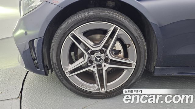 Mercedes-Benz C-Class (W205) C200 AMG Line 2021 — фото 5