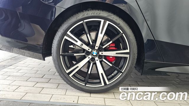 BMW 5 Series (G60) 530i xDrive M Sport Pro Special Edition 2025 — фото 5
