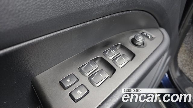 KG Mobility (SsangYong) Rexton Sports Khan Diesel 2.2 4WD Professional X (5-Link) 2019 — фото 16