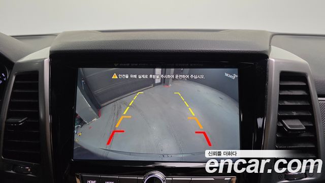 KG Mobility (SsangYong) Rexton Sports Khan Diesel 2.2 4WD Professional X (5-Link) 2019 — фото 23