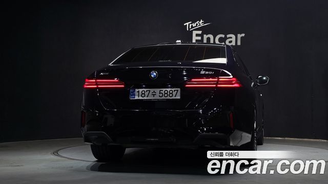 BMW 5 Series (G60) 530i xDrive M Sport 2024 — фото 4