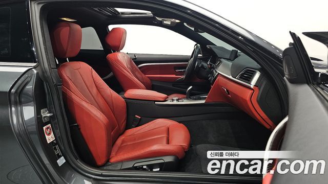 BMW 4 Series (F32) 430i M Sport Coupe 2018 — фото 10