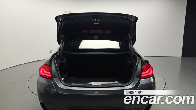 BMW 4 Series (F32) 430i M Sport Coupe 2018 — фото 24