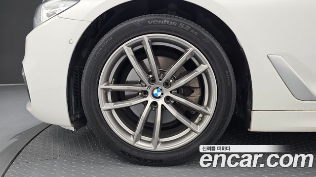 BMW 5 Series (G30) 520d M Sport Special Edition 2018 — фото 5