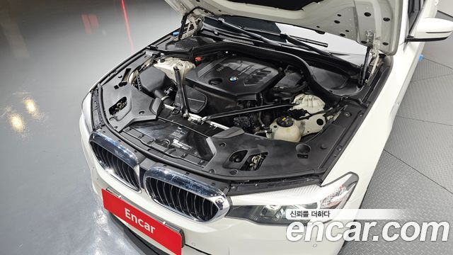 BMW 5 Series (G30) 520d M Sport Special Edition 2018 — фото 6