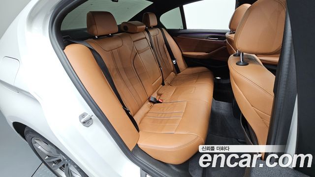 BMW 5 Series (G30) 520d M Sport Special Edition 2018 — фото 11