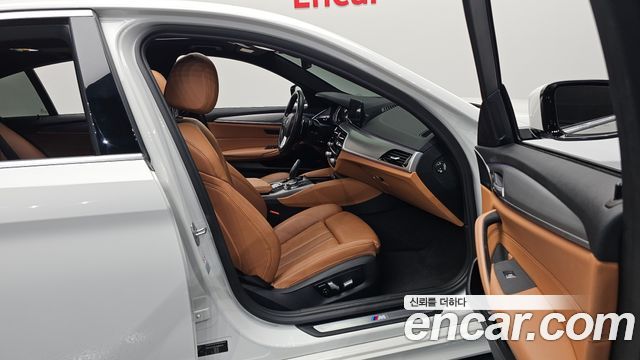 BMW 5 Series (G30) 520d M Sport Special Edition 2018 — фото 12