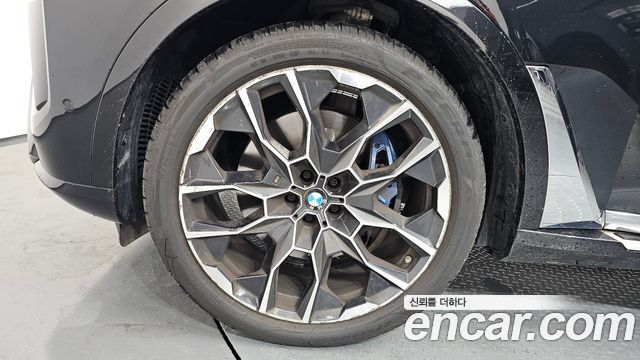 BMW X7 (G07) xDrive 40i M Sport 6STR 2025 — фото 5