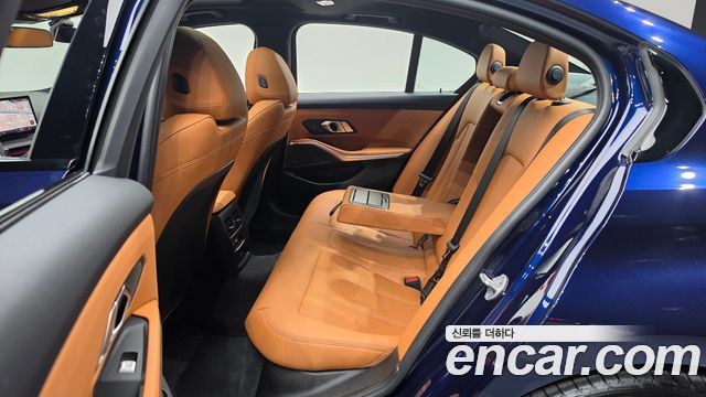 BMW 3 Series (G20) 320i M Sport 2025 — фото 11