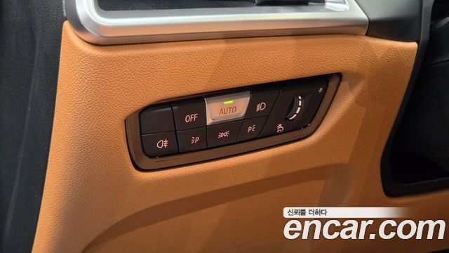BMW 3 Series (G20) 320i M Sport 2025 — фото 17