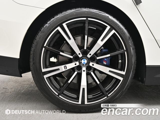 BMW 5 Series (G60) 530i xDrive M Sport 2025 — фото 5