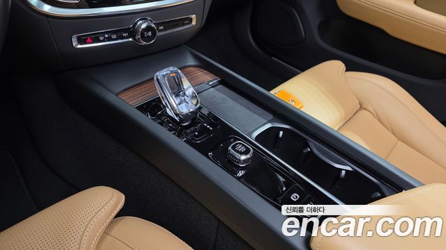 Volvo V60 Cross Country (II) B5 Ultra AWD 2025 — фото 9
