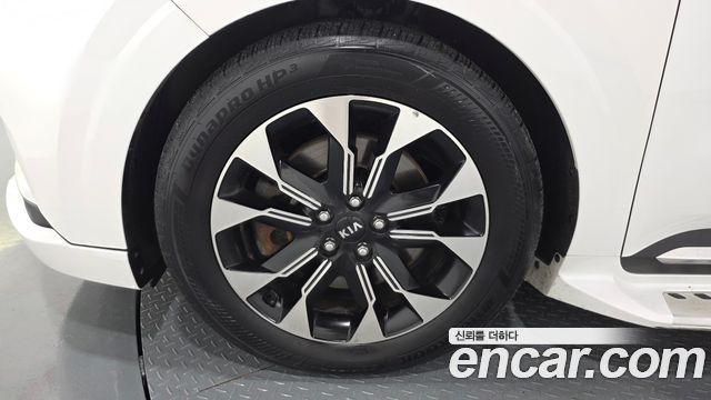 Kia Carnival (IV) Gasoline 9-Seater Hi-Limousine Signature 2021 — фото 5